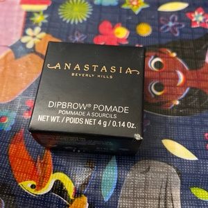 New Anastasia Beverly Hills dip brow pomade